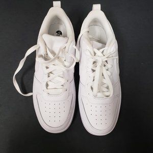 Nike Court Borough Low 2